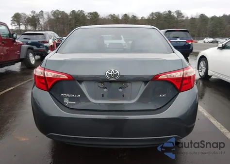 2017 Toyota Corolla Le z USA, uszkodzony, nr VIN 2T1BURHE4HC848773